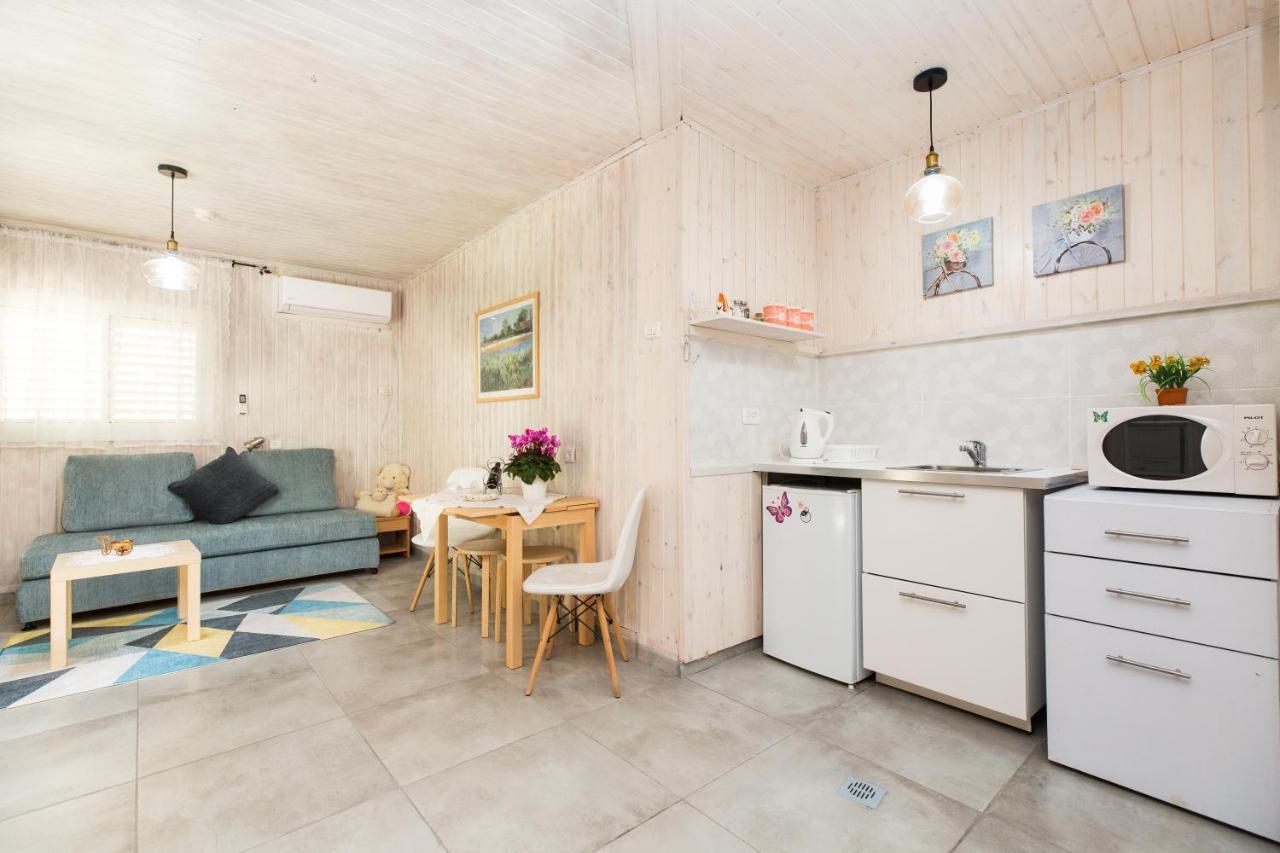 Leyad Hashmura Lodging Yesod Hamaala ภายนอก รูปภาพ