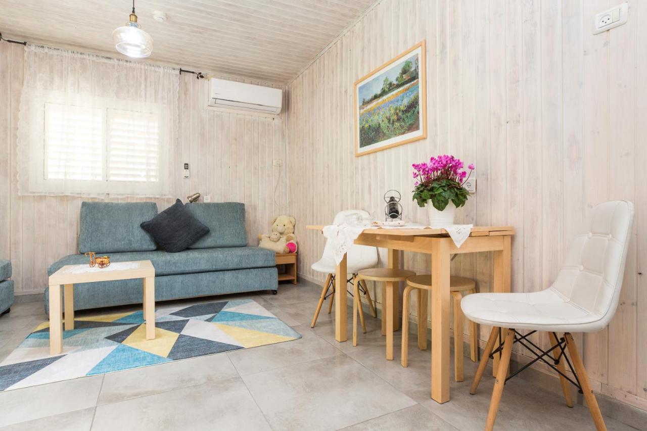 Leyad Hashmura Lodging Yesod Hamaala ภายนอก รูปภาพ