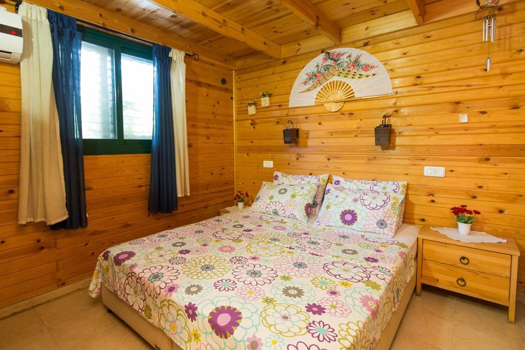 Leyad Hashmura Lodging Yesod Hamaala ภายนอก รูปภาพ