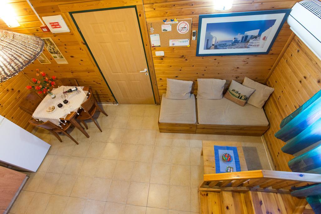Leyad Hashmura Lodging Yesod Hamaala ภายนอก รูปภาพ