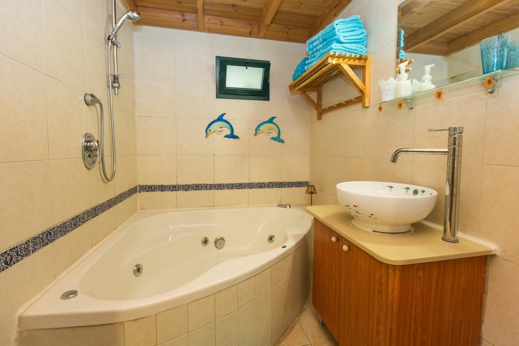 Leyad Hashmura Lodging Yesod Hamaala ภายนอก รูปภาพ