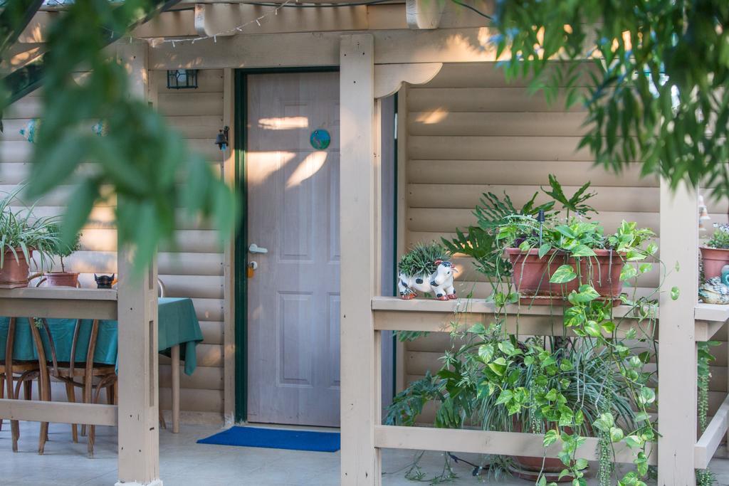 Leyad Hashmura Lodging Yesod Hamaala ภายนอก รูปภาพ